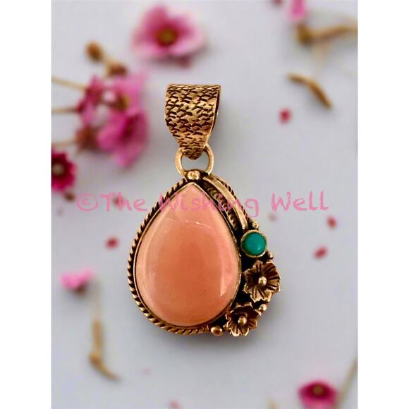Queen Pink Conch & Turquoise Teardrop | Pendant | Sterling Silver 1.6” Long - Picture 1 of 5